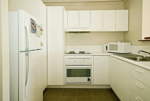 Bay Lodge Apartments - Hervey Bay Accommodation 1