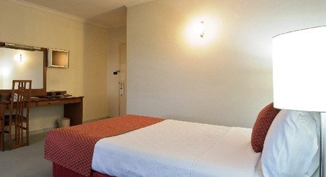 The Diplomat Hotel - Hervey Bay Accommodation 1