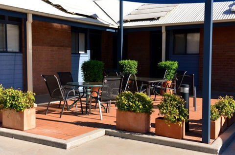 Albert Motel - Hervey Bay Accommodation 1