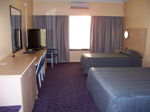 Albert Motel - Hervey Bay Accommodation 3