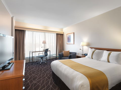 Holiday Inn Sydney Airport - Hervey Bay Accommodation 0