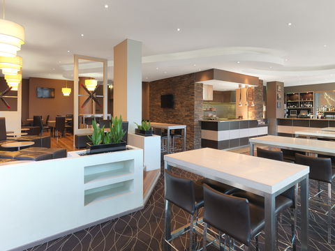 Holiday Inn Sydney Airport - Hervey Bay Accommodation 3