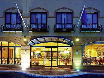 Ibis Styles Perth - Hervey Bay Accommodation 2