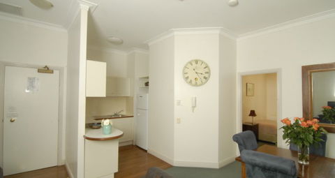 Rothbury On Ann Heritage Apartment Hotel - Hervey Bay Accommodation 4