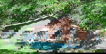 Glass House Mountains QLD Hervey Bay Accommodation