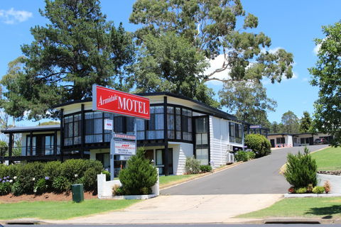 Armidale Motel - Hervey Bay Accommodation 0