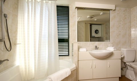 Tropic Towers Apartments - Tourism Hervey Bay 1