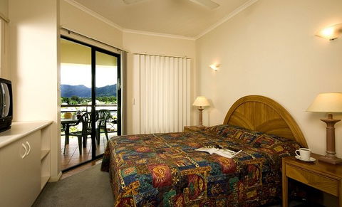 Tropic Towers Apartments - Tourism Hervey Bay 2