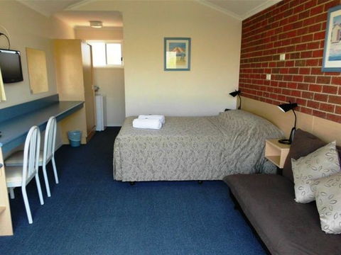 Merimbula Gardens Motel - Hervey Bay Accommodation 0