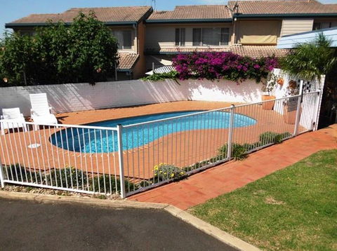 Merimbula Gardens Motel - Hervey Bay Accommodation 2