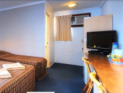 Blue Waters Motel - Hervey Bay Accommodation 4