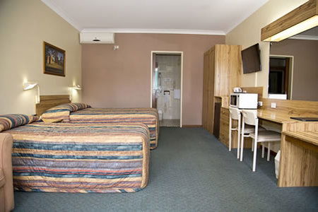 Cumberland Motor Inn - Hervey Bay Accommodation 5