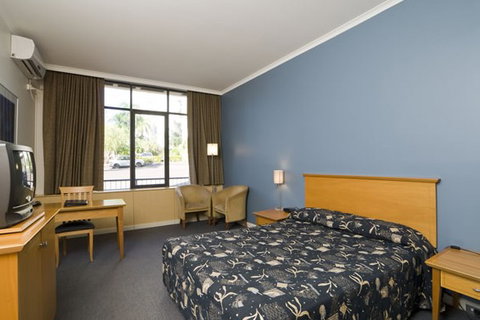 Quality Hotel Frontier Darwin - Hervey Bay Accommodation 4