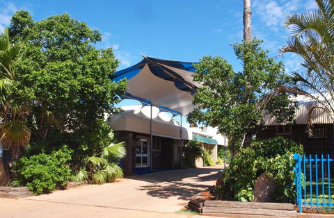 Bluestone Motor Inn - Hervey Bay Accommodation 0