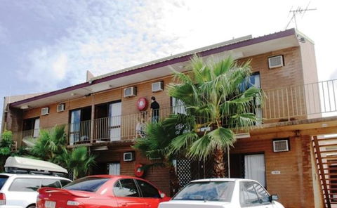 Goldfields Hotel Motel - Hervey Bay Accommodation 4