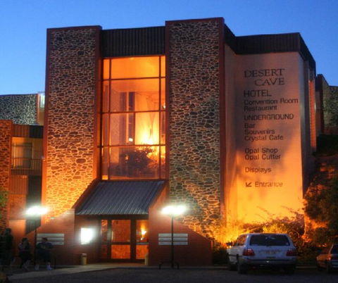 Desert Cave Hotel - Hervey Bay Accommodation 1