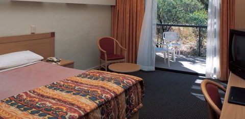 Kings Canyon Resort - Hervey Bay Accommodation 1