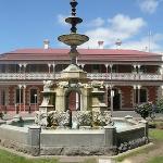 Jens Town Hall Hotel - Hervey Bay Accommodation 2