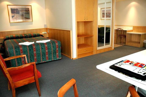 Nirebo Motel - Hervey Bay Accommodation 2