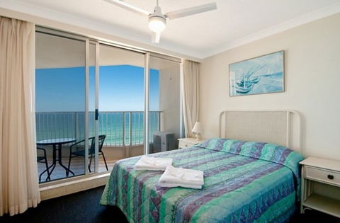 Beachside Tower - Hervey Bay Accommodation 1