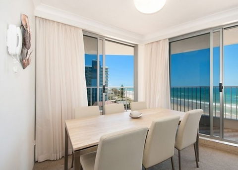Beachside Tower - Hervey Bay Accommodation 2