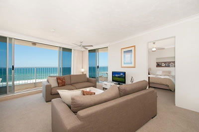 Beachside Tower - Hervey Bay Accommodation 8