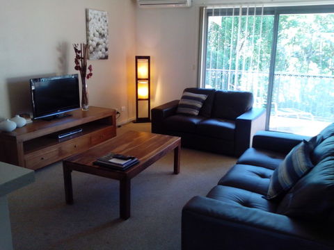 Outrigger Bay Apartments - Hervey Bay Accommodation 2