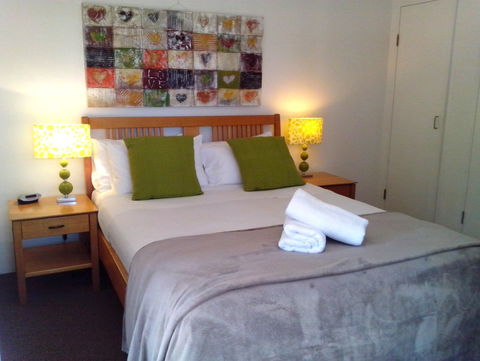 Outrigger Bay Apartments - Hervey Bay Accommodation 5