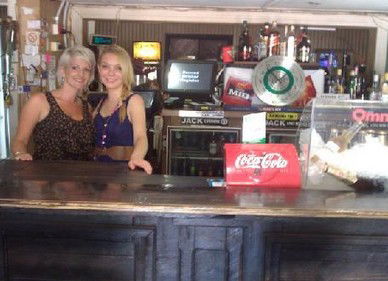 Mataranka Hotel Motel - Hervey Bay Accommodation 1