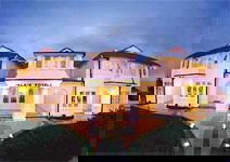 Palais Royale - Hervey Bay Accommodation 0