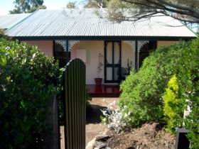 Jasmine's Cottage - Hervey Bay Accommodation 0