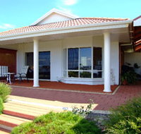 Close Encounters Bed and Breakfast - Hervey Bay Accommodation