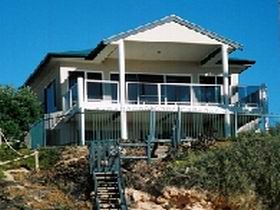 Top Deck Cliff House - Hervey Bay Accommodation 0