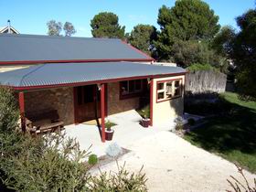 Toora Views - Hervey Bay Accommodation 0