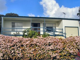 Warrawee Cottage Kangaroo Island - Hervey Bay Accommodation 0