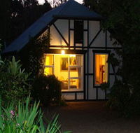Riddlesdown Cottage - Hervey Bay Accommodation