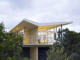 The Glasshouse - Hervey Bay Accommodation 0