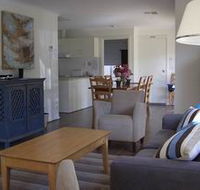 Saltaire Yellow - Hervey Bay Accommodation