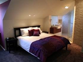Merlot & Verdelho - Hervey Bay Accommodation 0