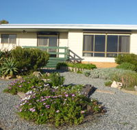 Oaklands Beach House - Hervey Bay Accommodation