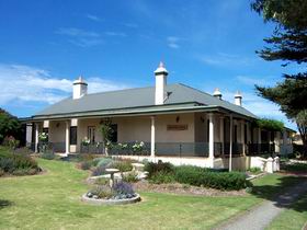 Seaview Lodge K.I. - Hervey Bay Accommodation 0
