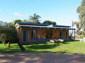 Casuarina Coastal Units - Hervey Bay Accommodation 0