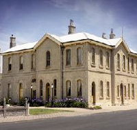 The Customs House - Hervey Bay Accommodation