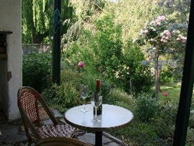 McCaffrey Cottage - Hervey Bay Accommodation 0