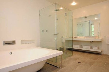 The Stirling Hotel - Hervey Bay Accommodation 2