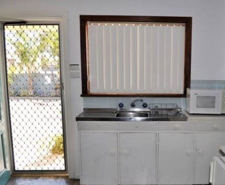 Yorke's Holiday Units - Hervey Bay Accommodation 2