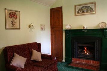 Sarah's Cottage - Hervey Bay Accommodation 4