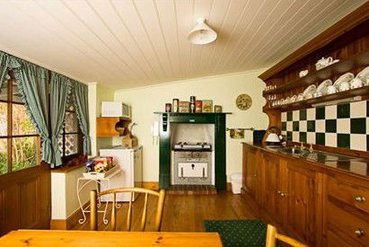 Sarah's Cottage - Hervey Bay Accommodation 5