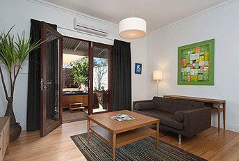Strathalbyn Villas - Hervey Bay Accommodation 2