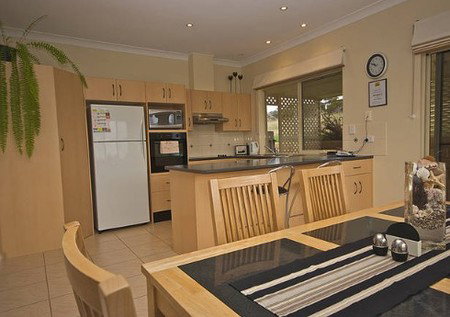 Searenity Holiday Accommodation - Hervey Bay Accommodation 2